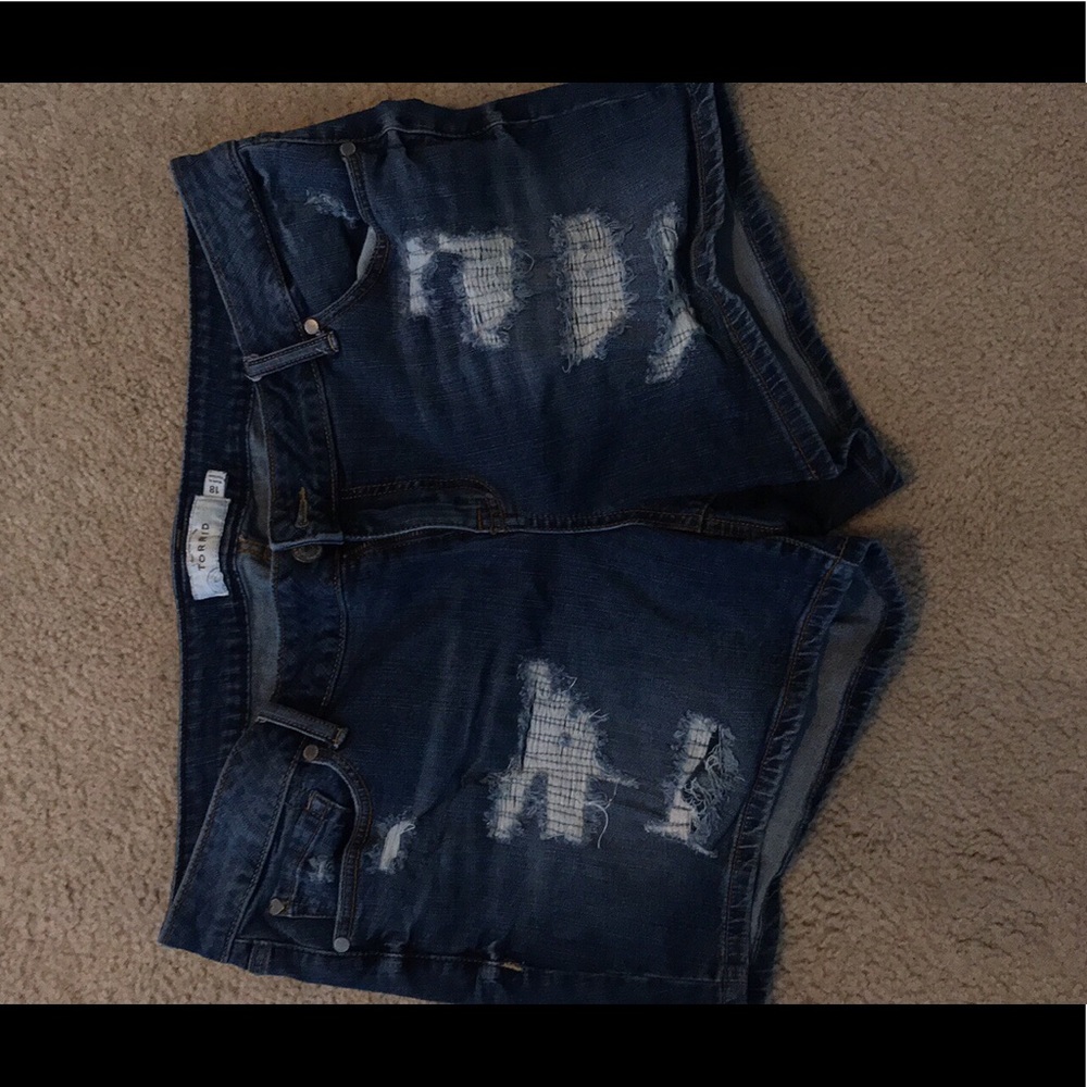 TORRID jean shorts size 18